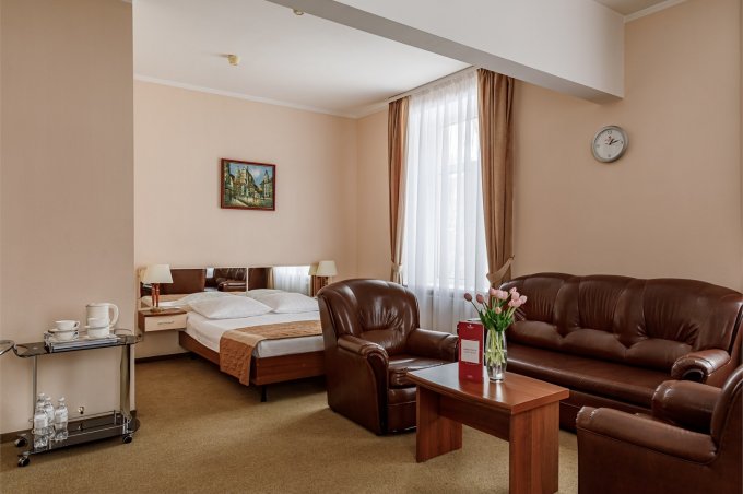 Family room (Double bed + children's bunk bed): Photo 1