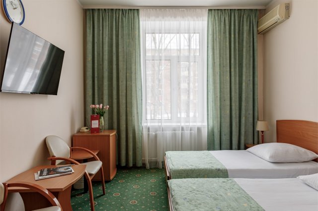 Standard Double (Single Beds)